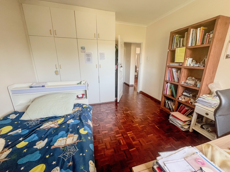 To Let 3 Bedroom Property for Rent in Pinelands Western Cape